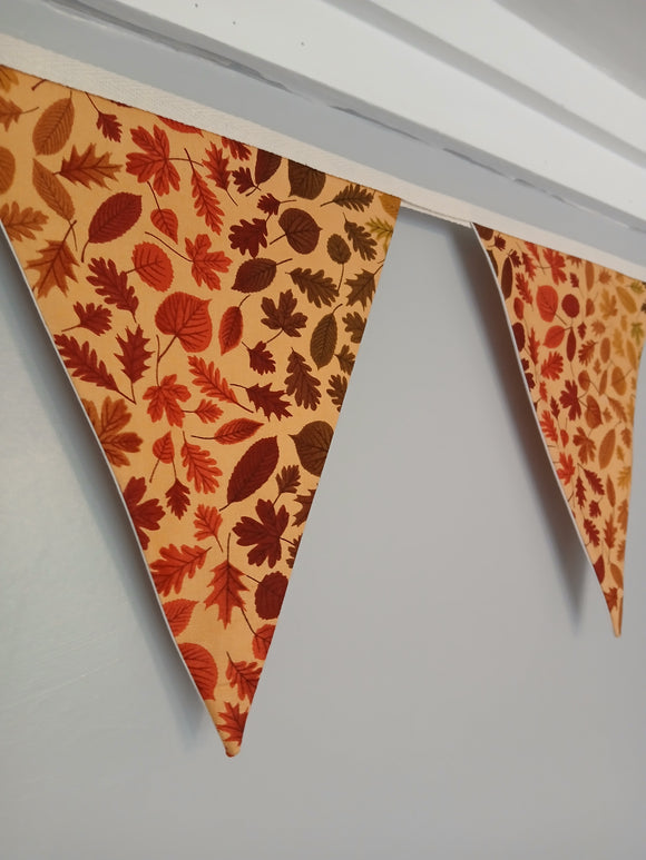 Autumn leaves bunting. Fabric fall decoration.