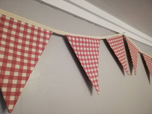 Pink checked fabric bunting- approx 2 metres.